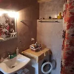 Family House Near The Sea شقة