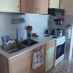 Family House Near The Sea شقة *