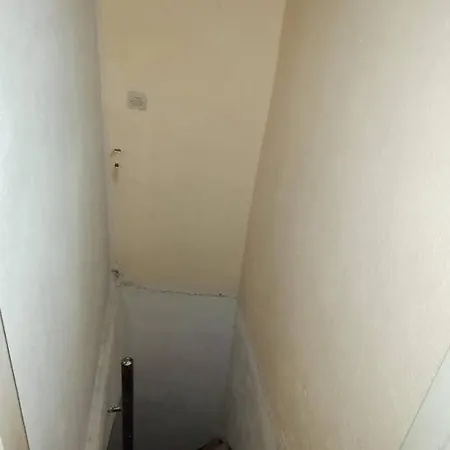 Family House Near The Sea شقة