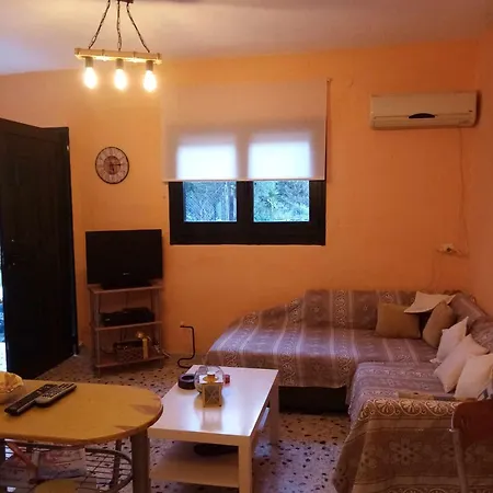 Family House Near The Sea *